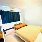 Baan Nampetch Hostel