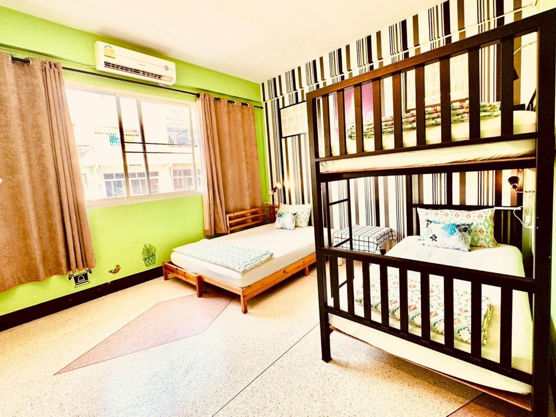 Baan Nampetch Hostel *